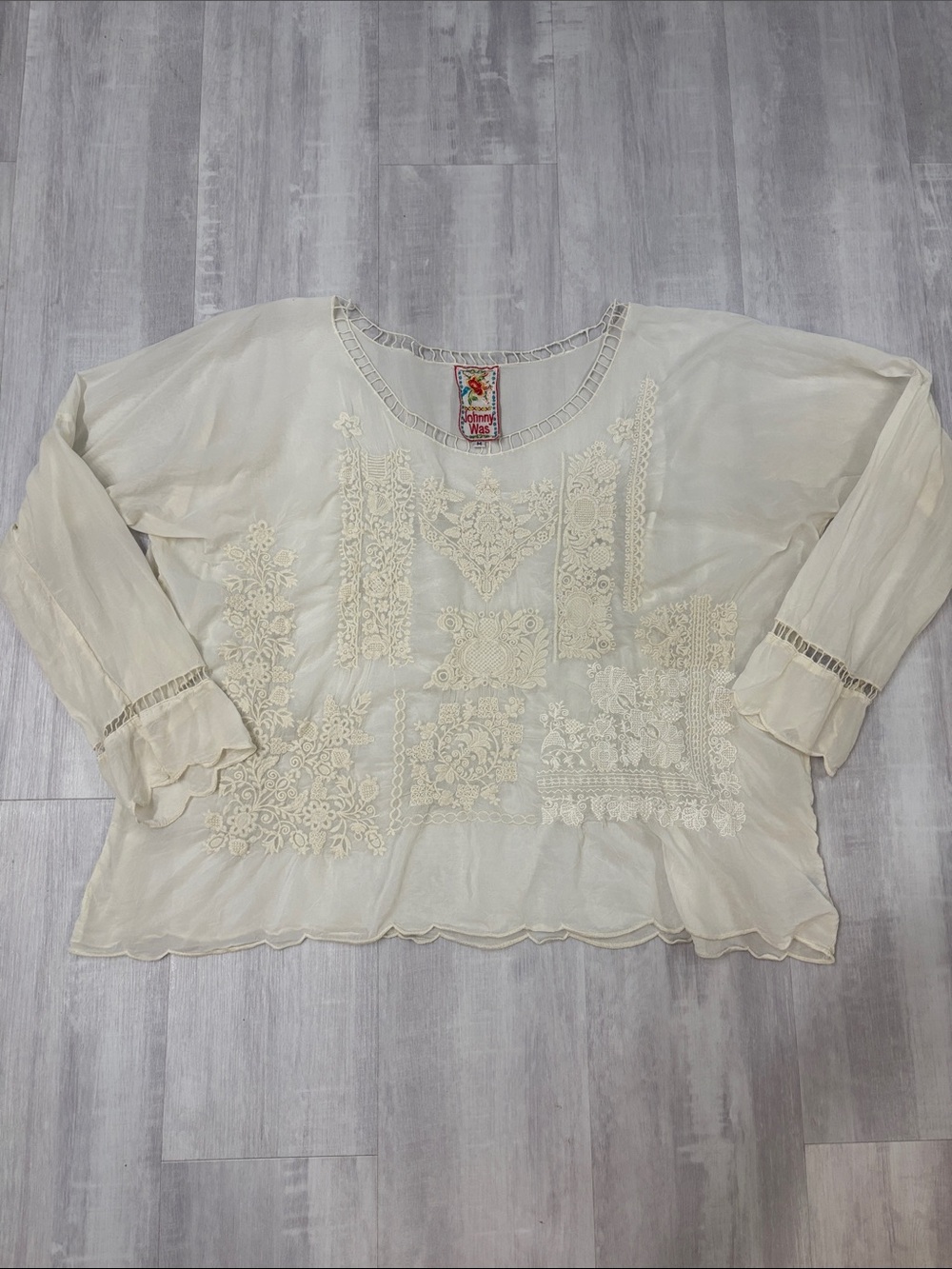 Johnny Was Cream Embroidered Boho Scoop Neck Top